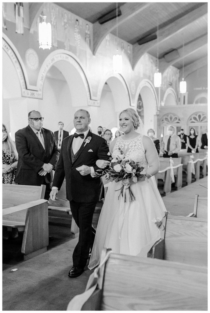 This image has an empty alt attribute; its file name is Reading-Pennsylvania-greek-orthodox-summer-wedding-lehigh-valley-wedding-and-lifestyle-photographers-lytle-photography-company_0069-688x1024.jpg