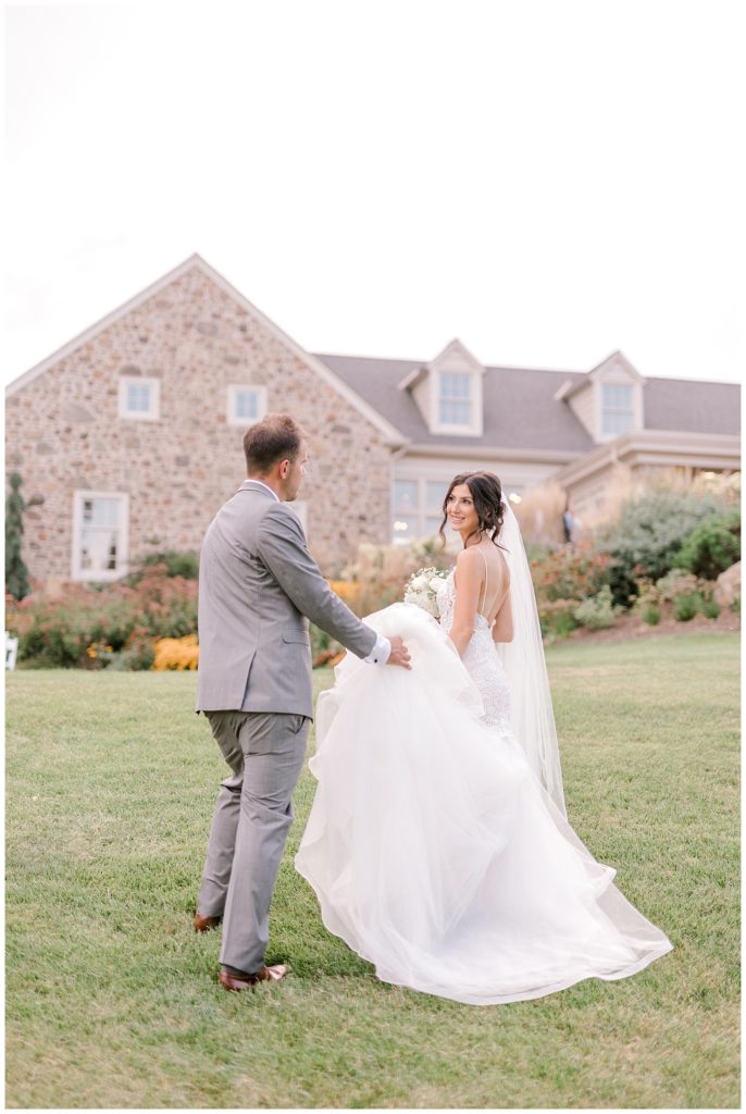 https://lytlephotoco.com/wp-content/uploads/2021/12/best-of-2021-by-philadelphia-wedding-photographer-Lytle-Photography-Company_0061-2-686x1024.jpg